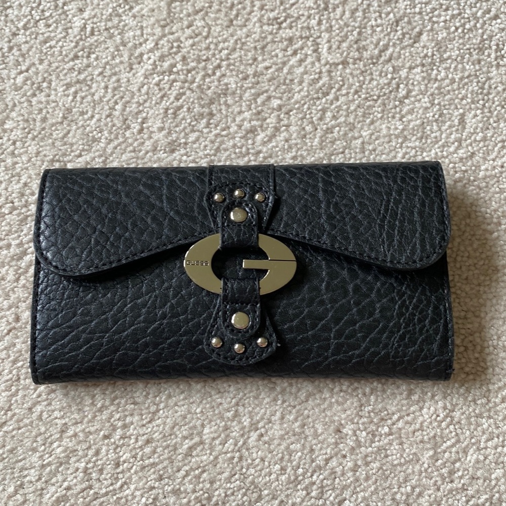 New Guess black/silver never used wallet